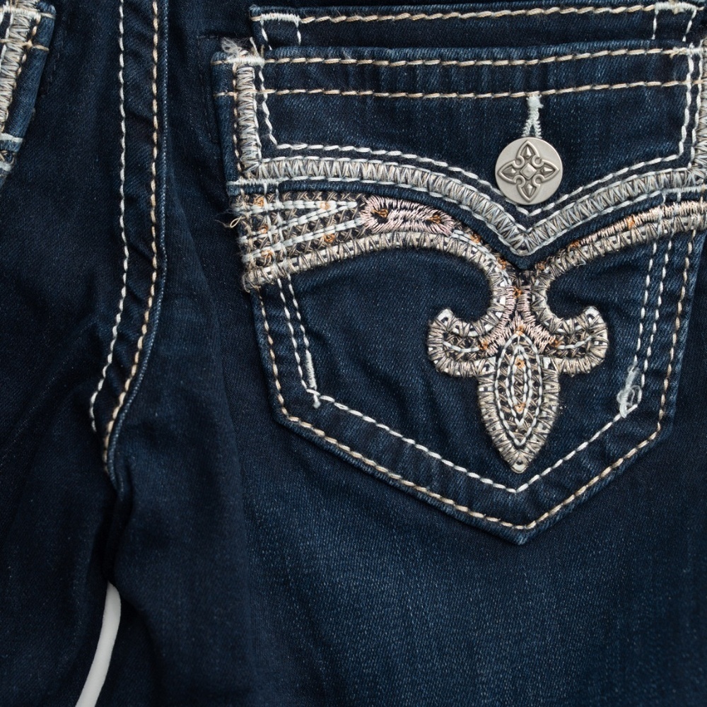 Rock Revival Yara Cuffed Stretch Capri Jeans - Picture 7 of 13